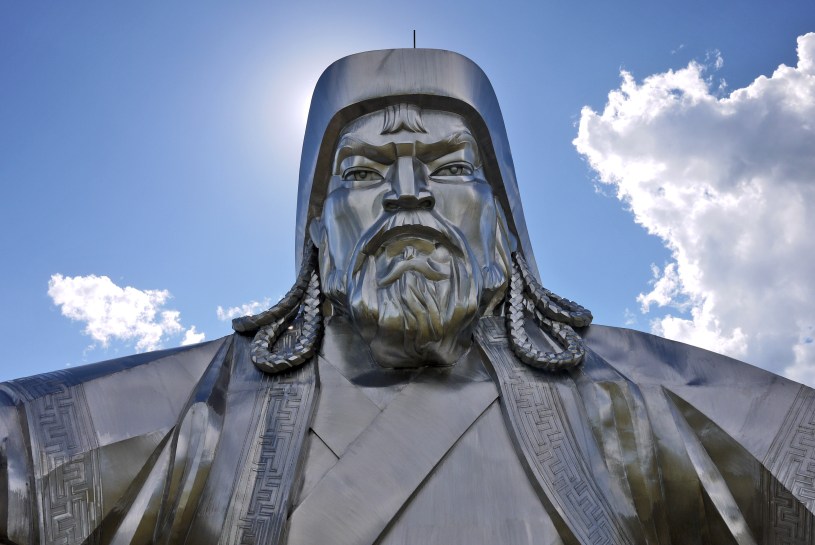 Statue of Genghis Khan in Mongolia. Picture by: Jonathan E. Shaw. Source: https://flickr.com/photos/johnnyshaw/9395048214